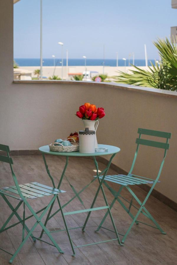 Whitehouse- Monopoli Apartment Exterior photo